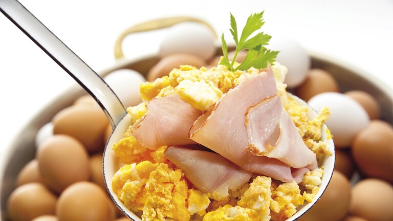 ما خطر الإفراط في تناول البيض ؟